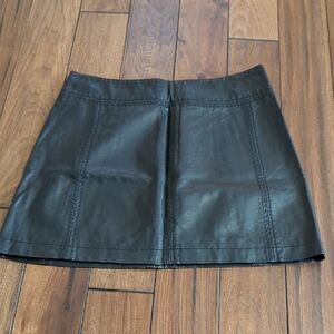Free People Black  Mini Skirt Size 6